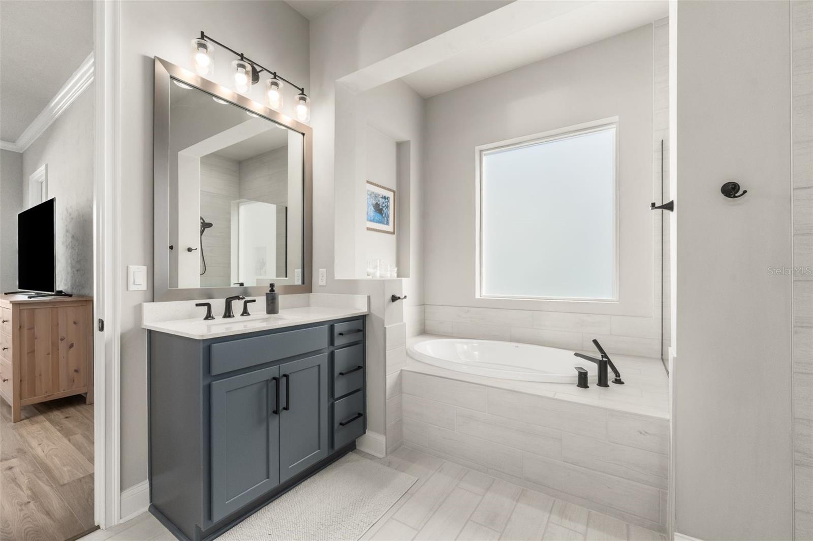 OAKMONT - Residential