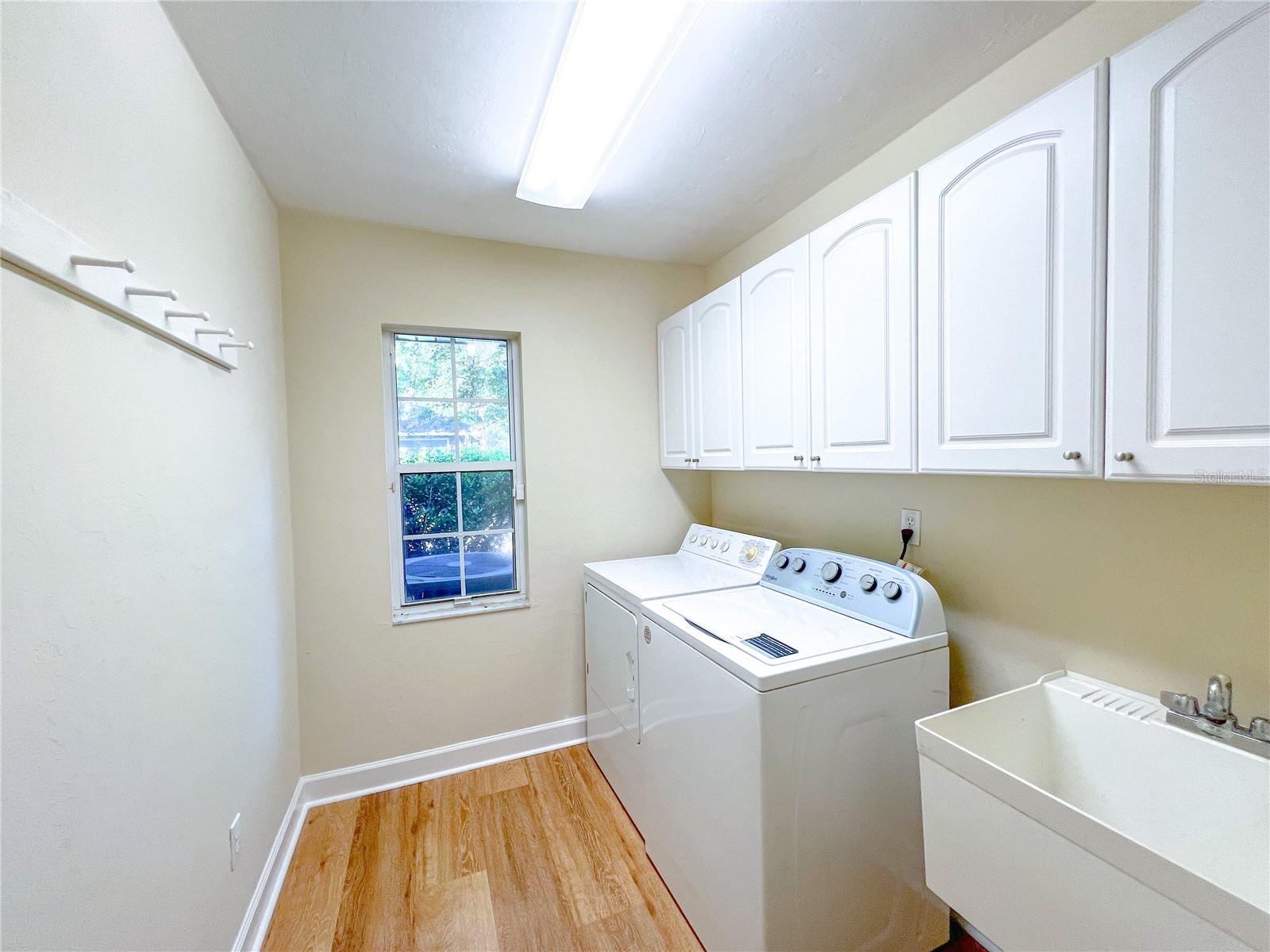 8305 SW 16TH PLACE