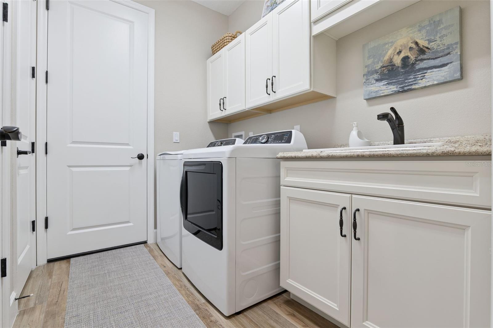 VICTORIA GARDENS PHASE 6 REPLAT - Residential