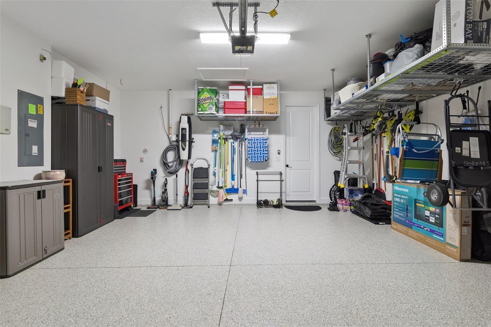 VICTORIA GARDENS PHASE 6 REPLAT - Residential