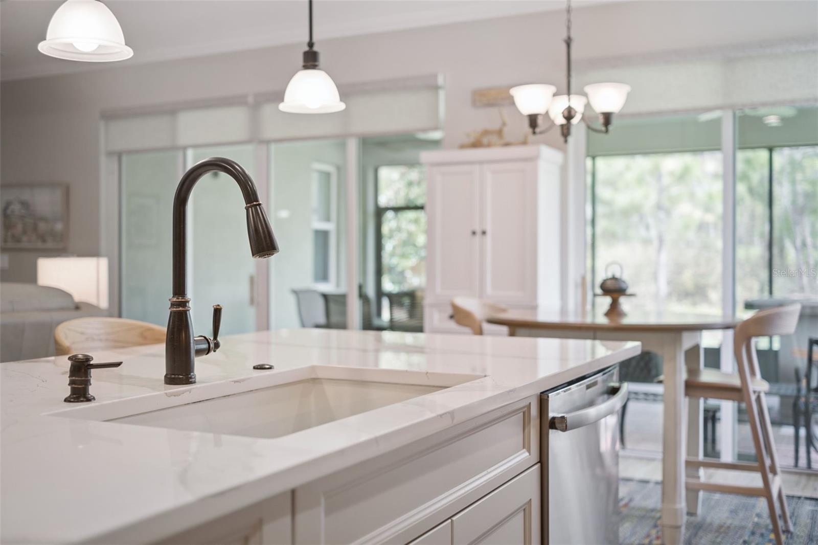 VICTORIA GARDENS PHASE 6 REPLAT - Residential