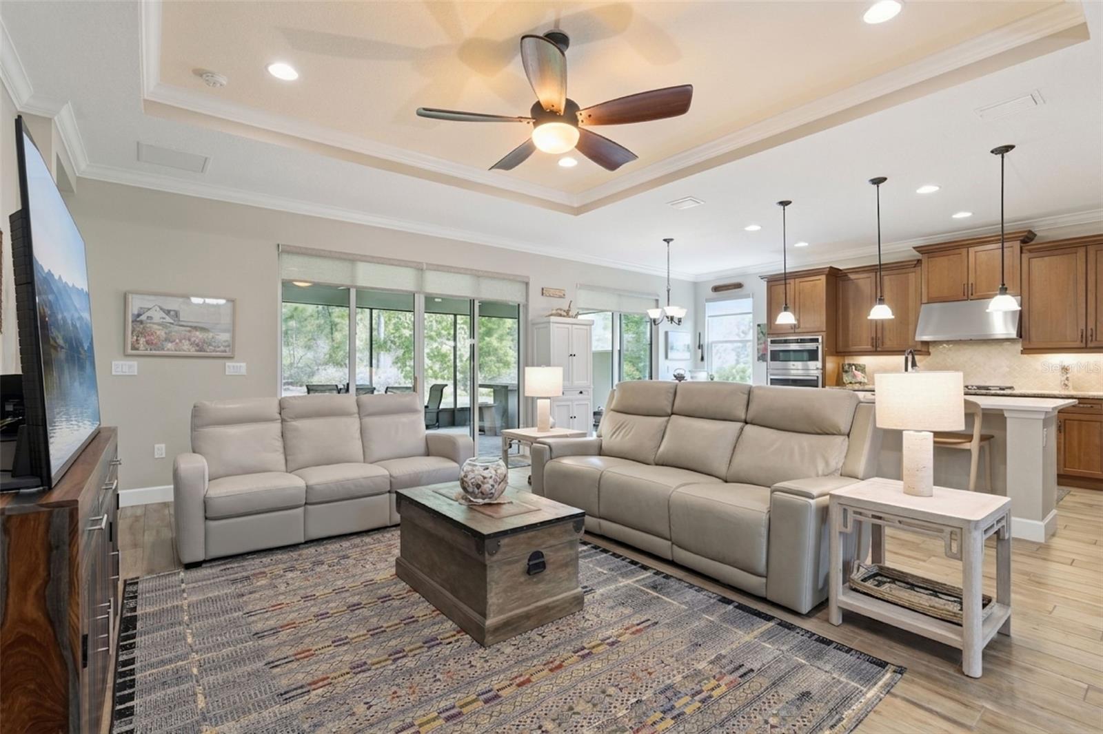 VICTORIA GARDENS PHASE 6 REPLAT - Residential