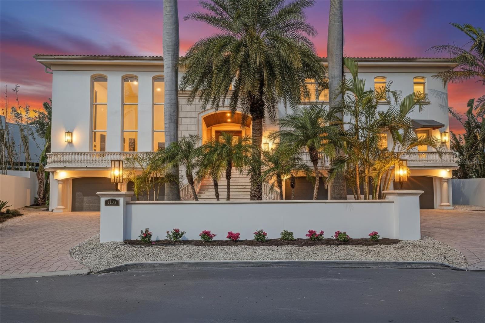 ROBERTS POINT 2 - Residential