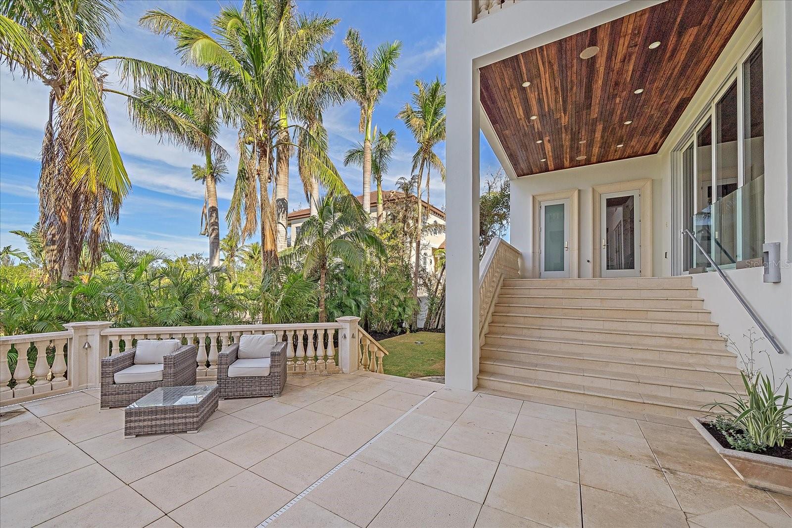 ROBERTS POINT 2 - Residential