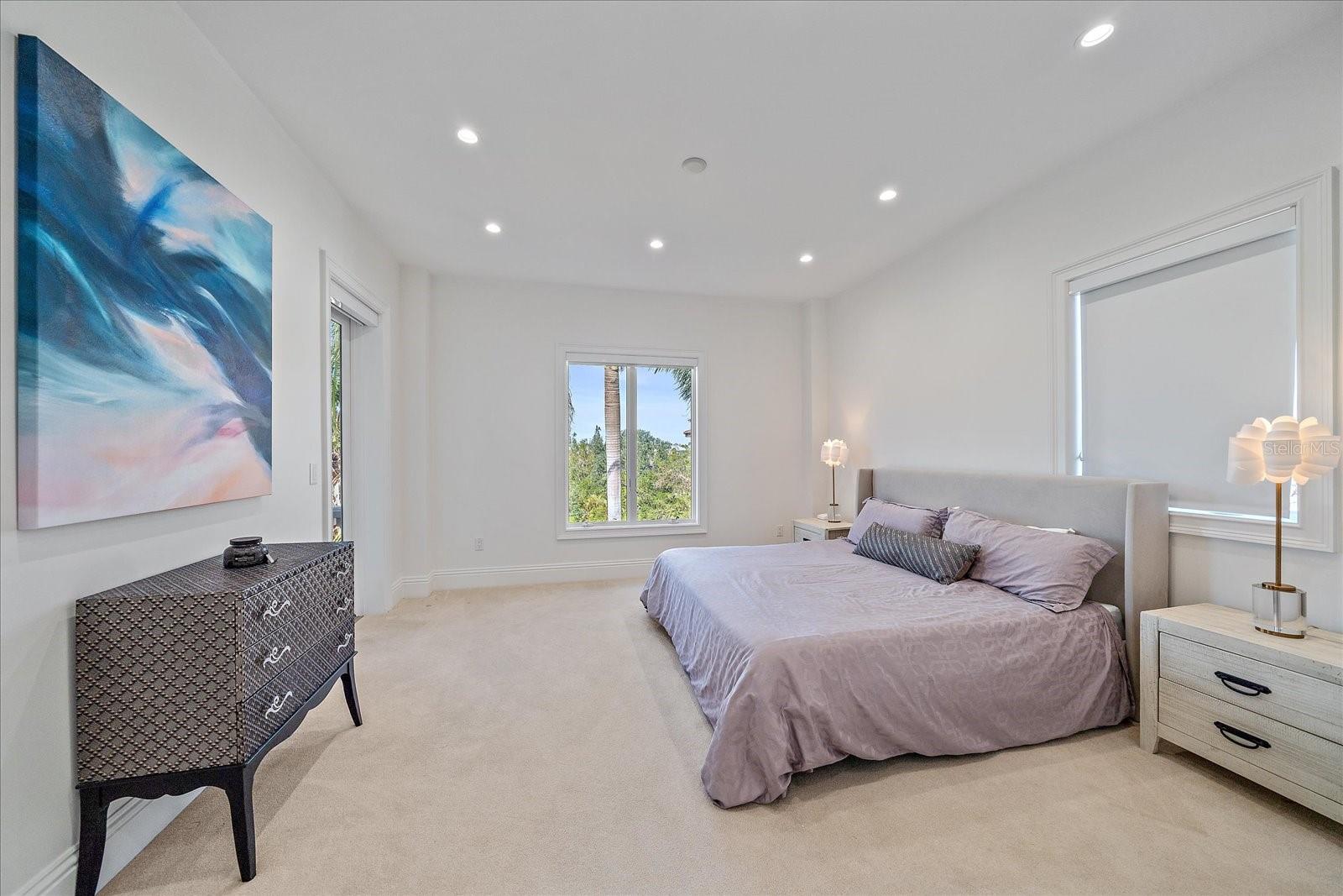 ROBERTS POINT 2 - Residential