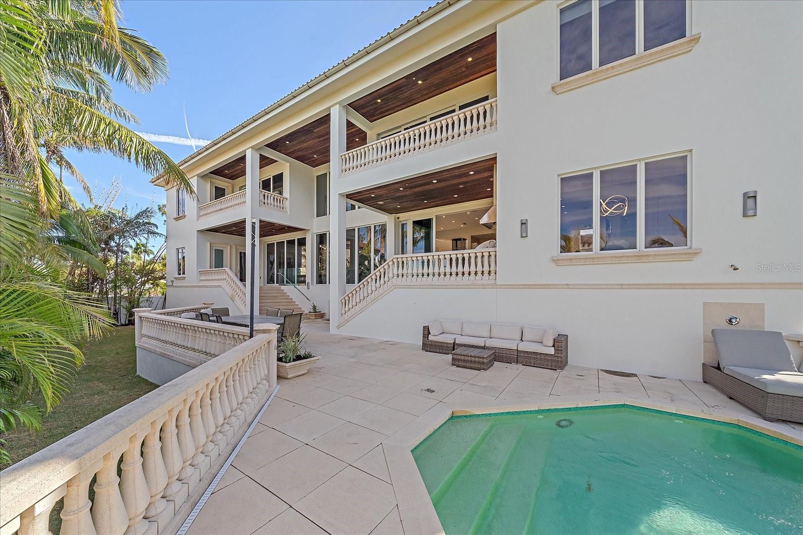 ROBERTS POINT 2 - Residential