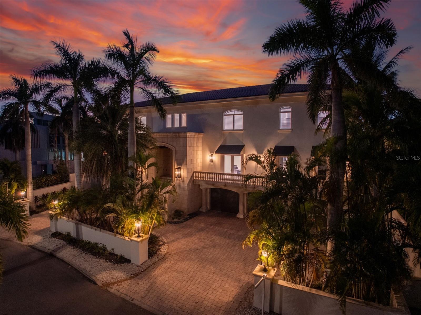 ROBERTS POINT 2 - Residential