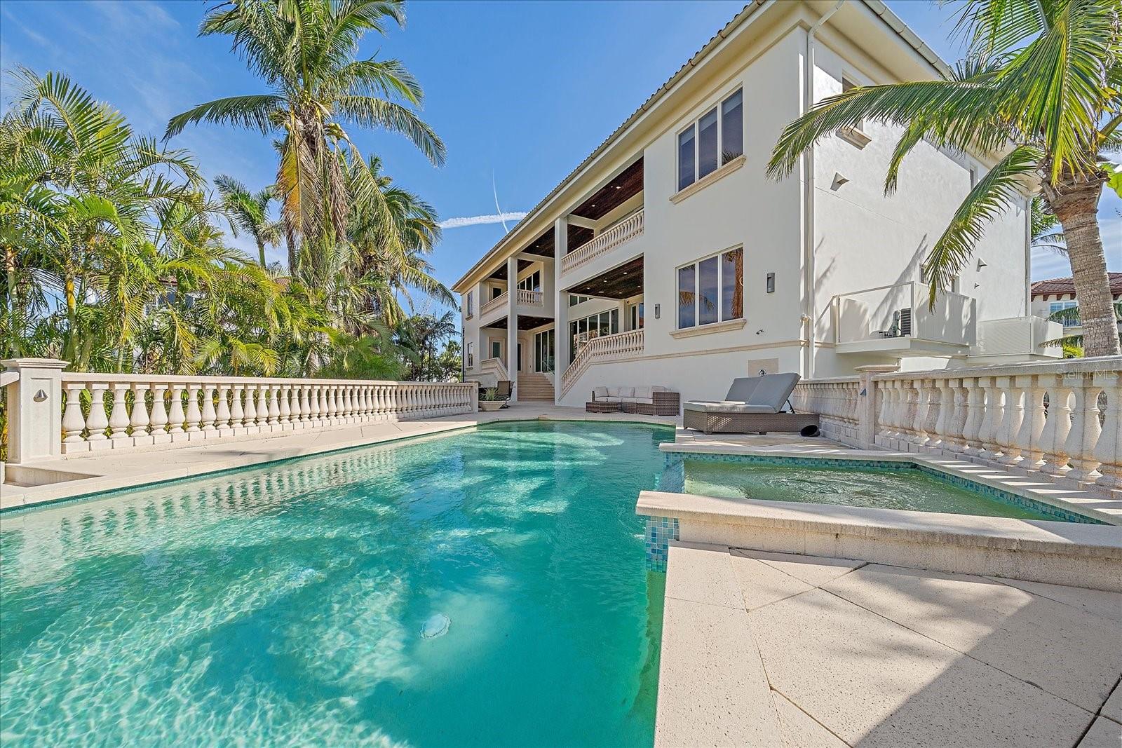 ROBERTS POINT 2 - Residential