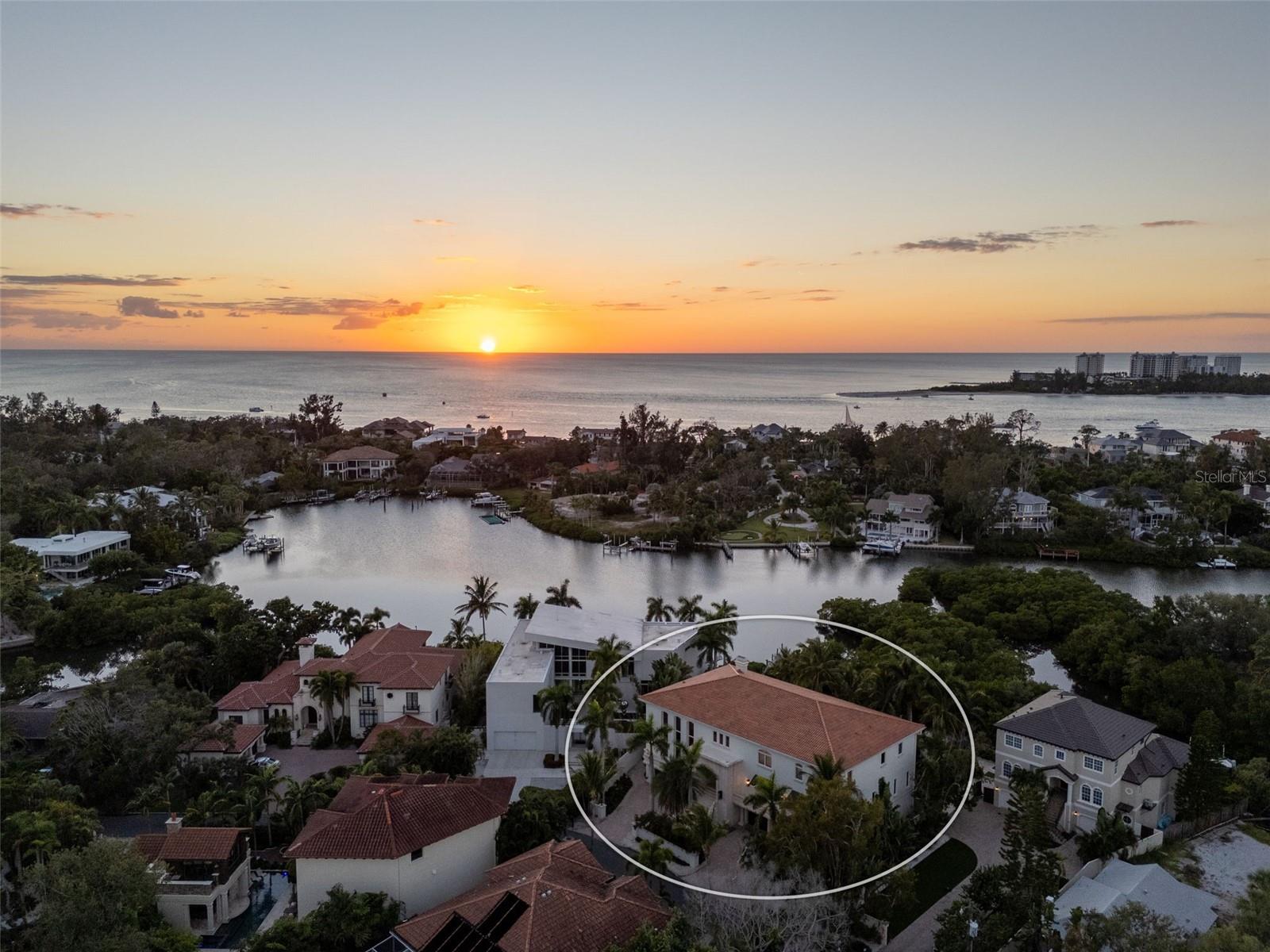 ROBERTS POINT 2 - Residential