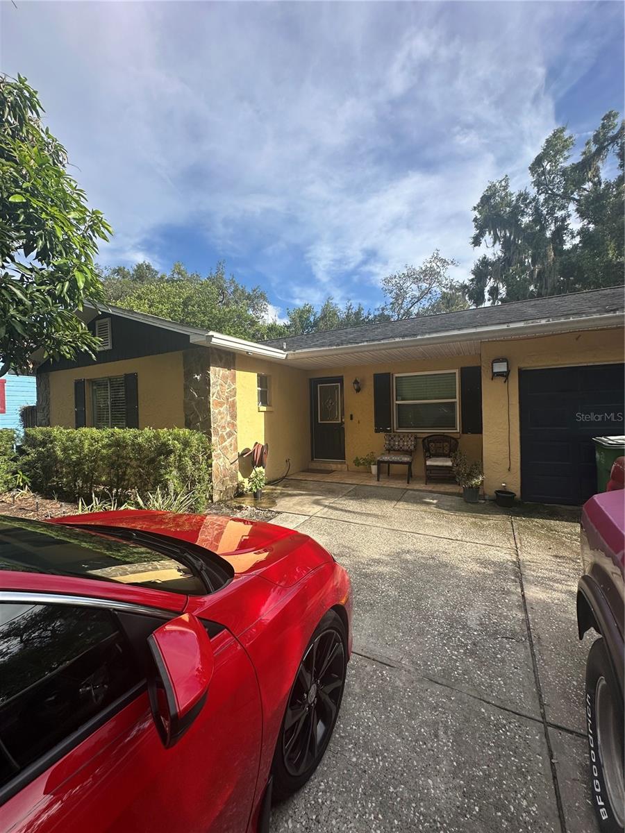 Photo of 4605 E Yukon Street, Tampa, FL 33617 (MLS # TB8540924)