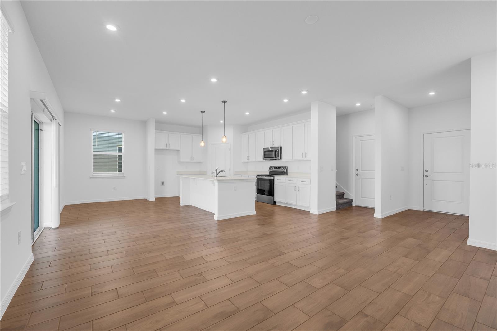 OAKFIELD TRAILS - Residential