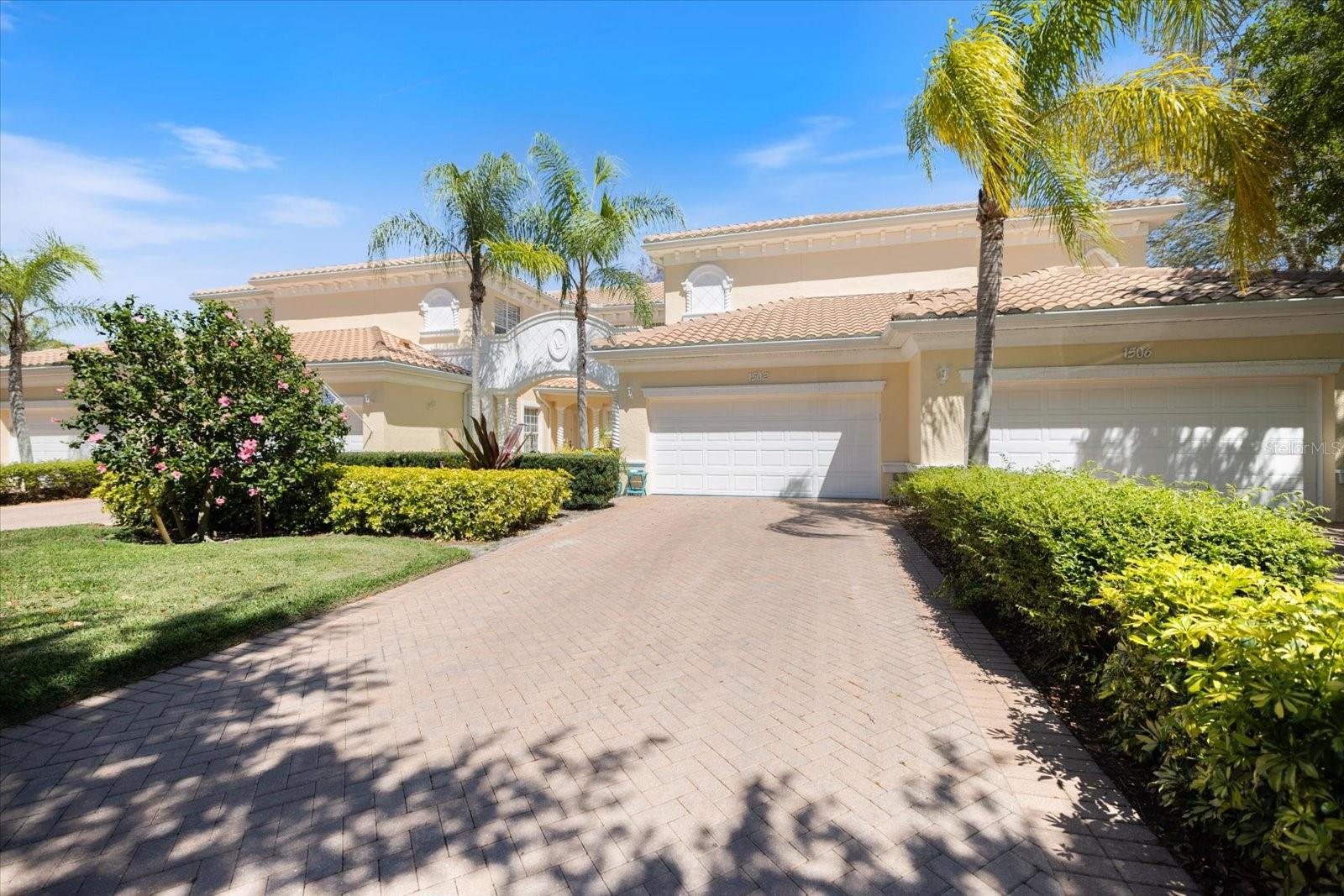 TRIANO - Residential