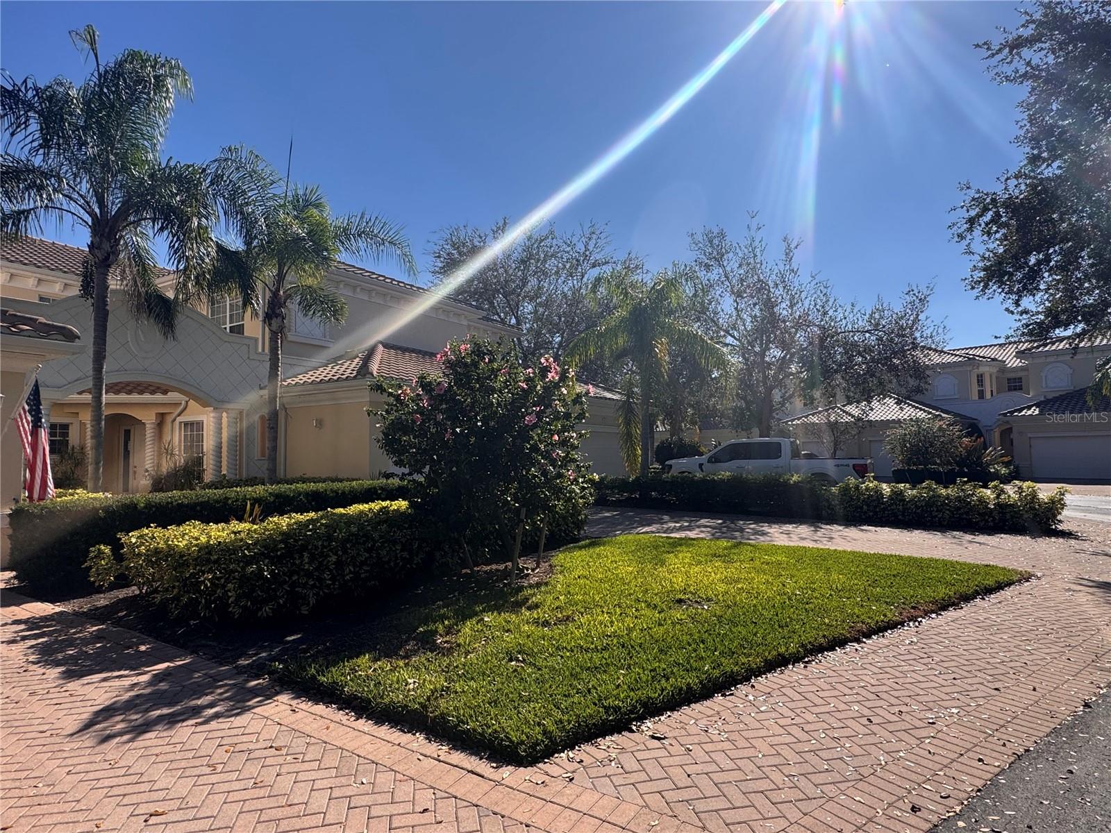 TRIANO - Residential