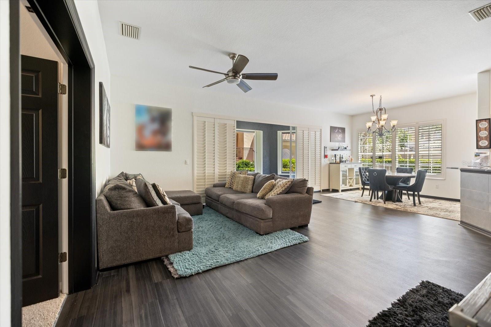 TRIANO - Residential