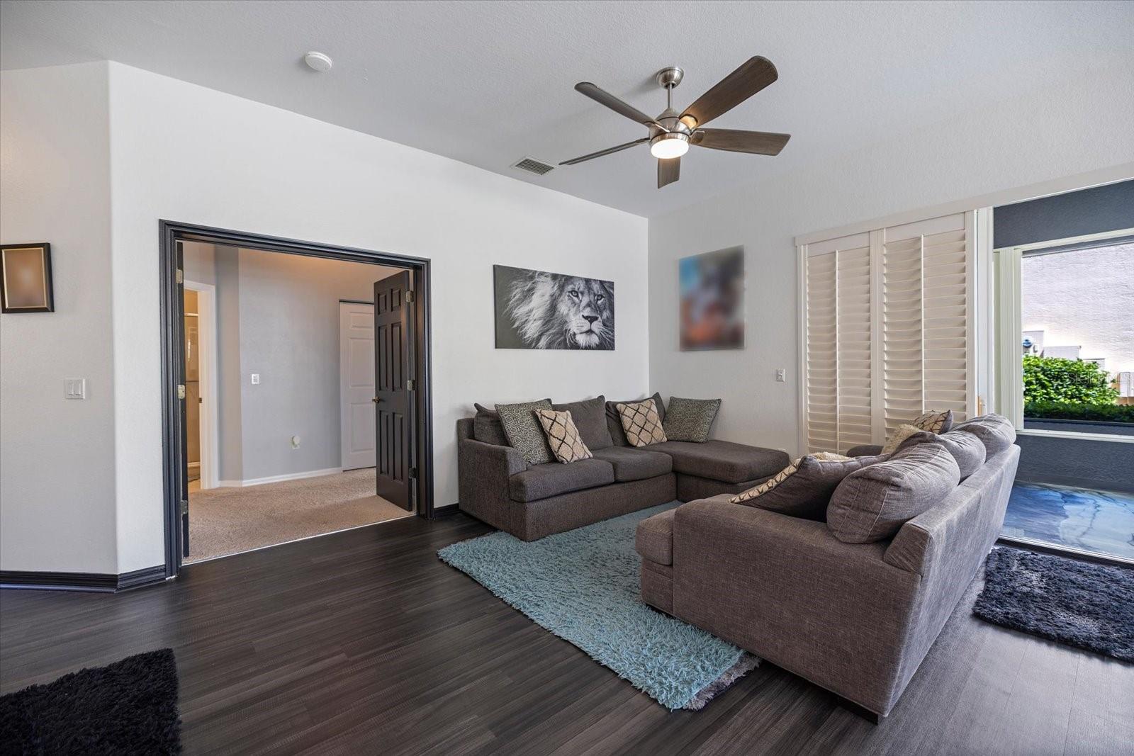 TRIANO - Residential