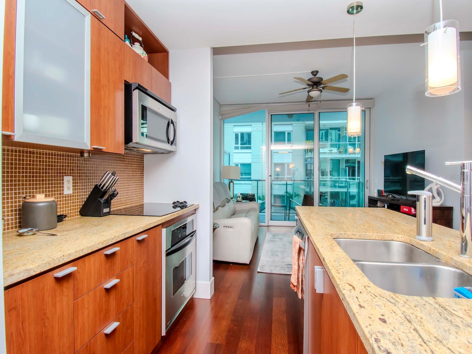 111 N 12TH STREET 1520