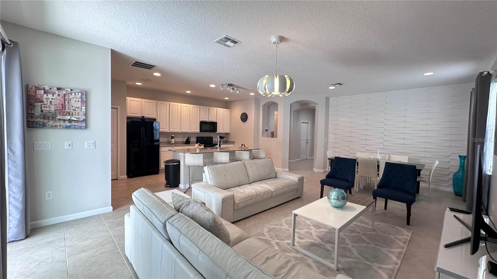 BELLAVIDA PH 2A - Residential Lease