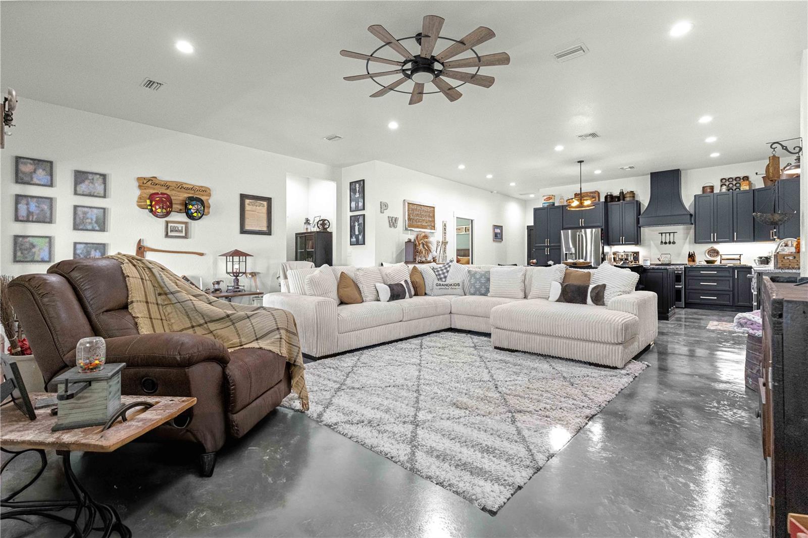 ALLENS LANDING - Residential