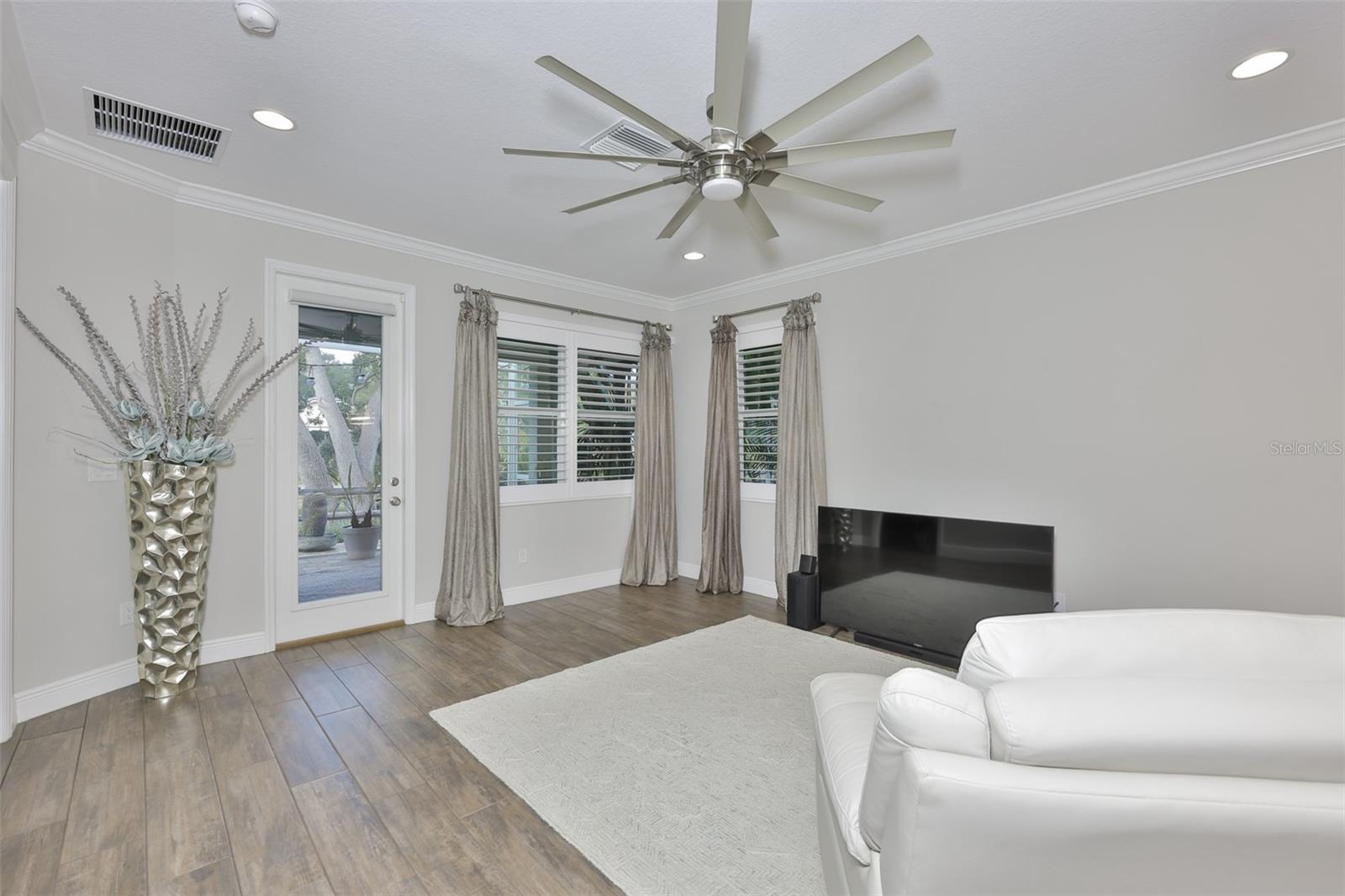 TOWNS AT SPRING LAKE - Residential