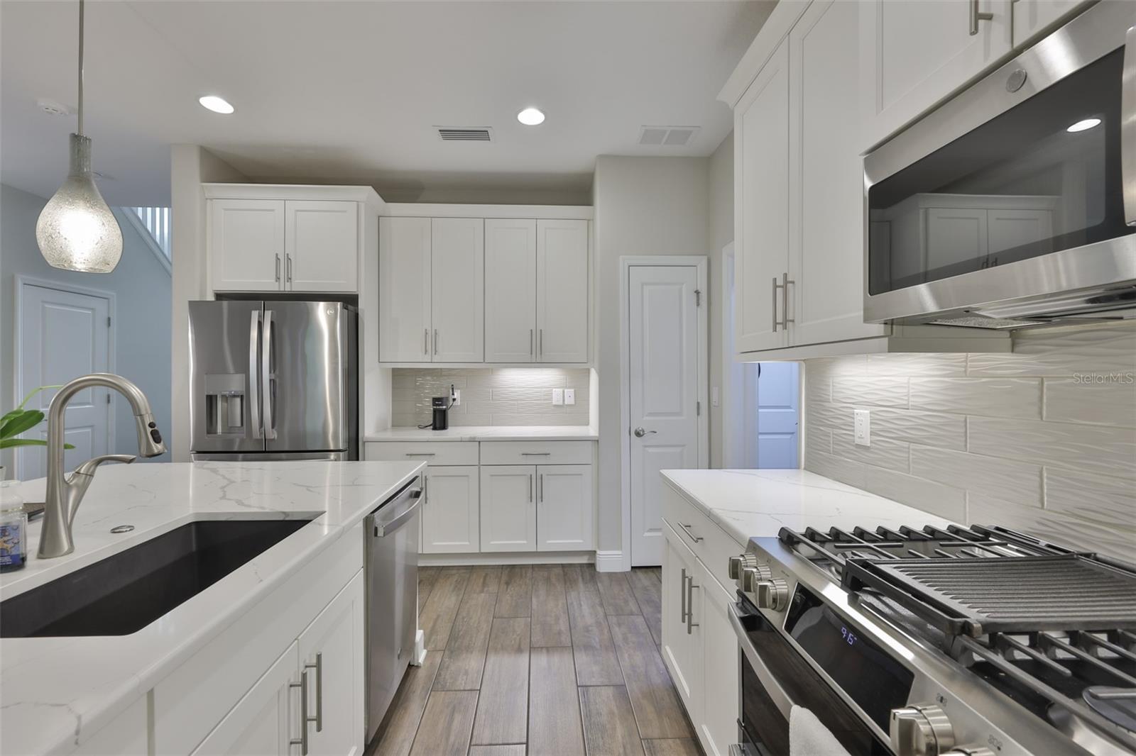 TOWNS AT SPRING LAKE - Residential