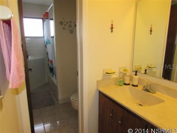 Sandpiper Lake At Pelican Bay Condo Ph 02-05 - Residential