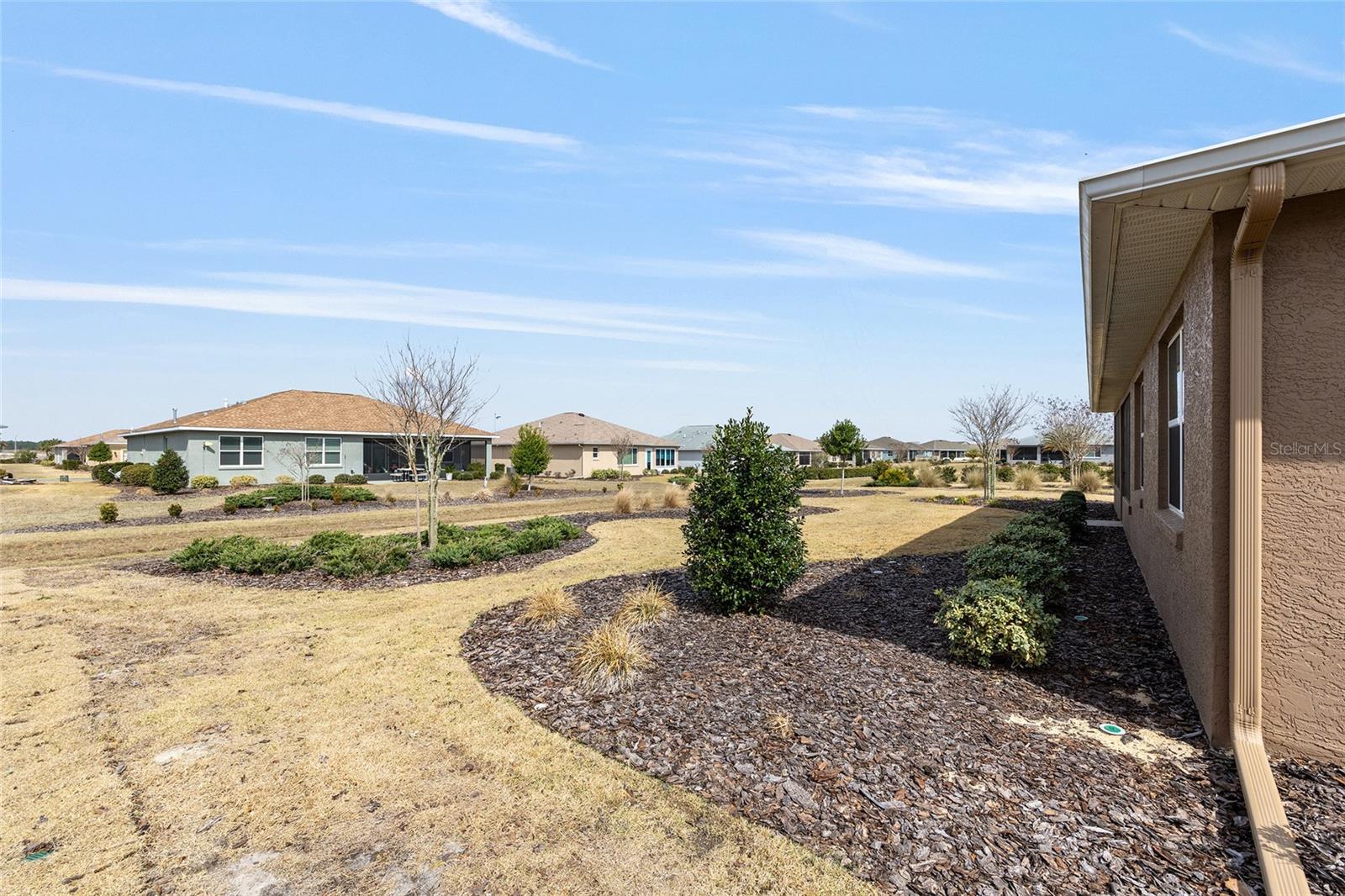 ON TOP OF THE WORLD - Residential