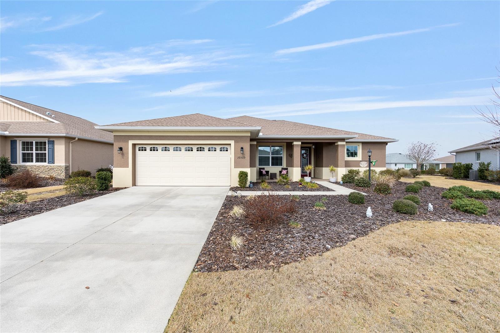 ON TOP OF THE WORLD - Residential