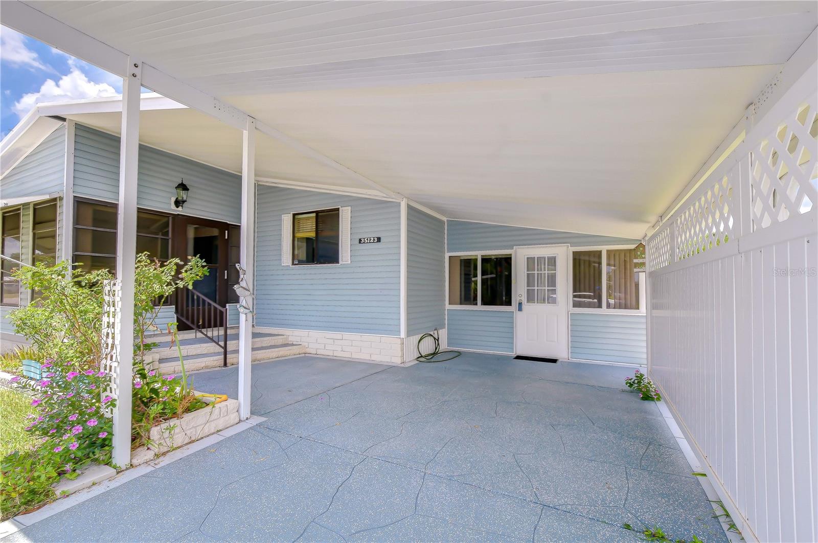 COLONY HILLS COMMUNITY - Residential