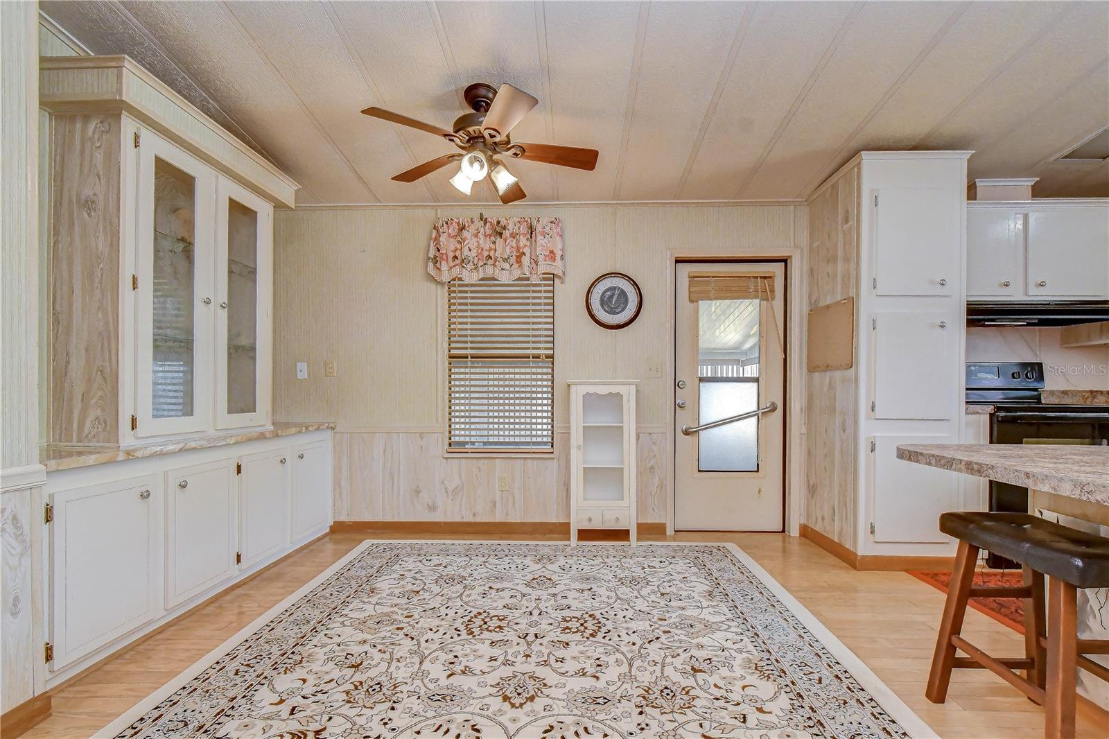 COLONY HILLS COMMUNITY - Residential