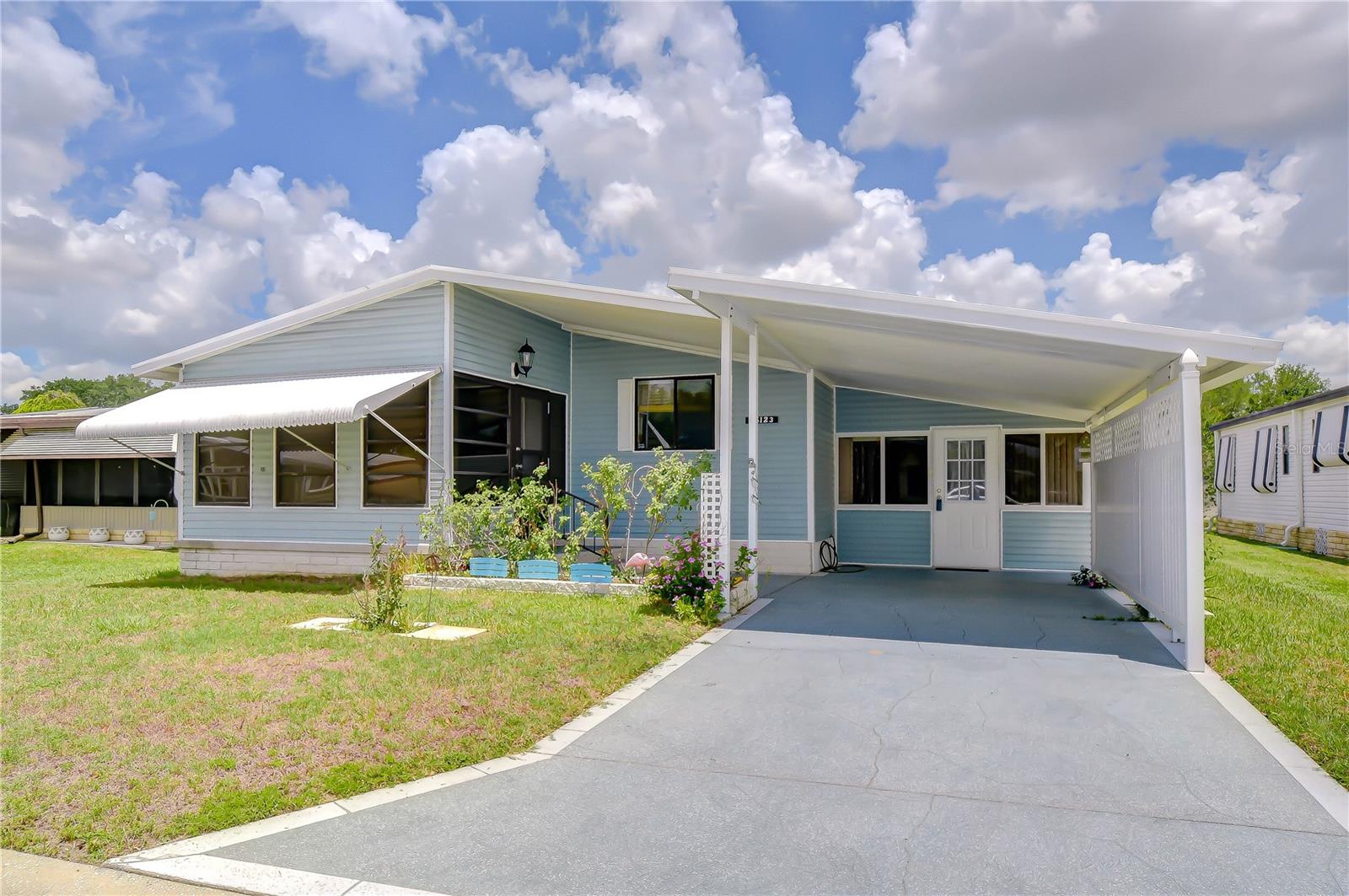 COLONY HILLS COMMUNITY - Residential