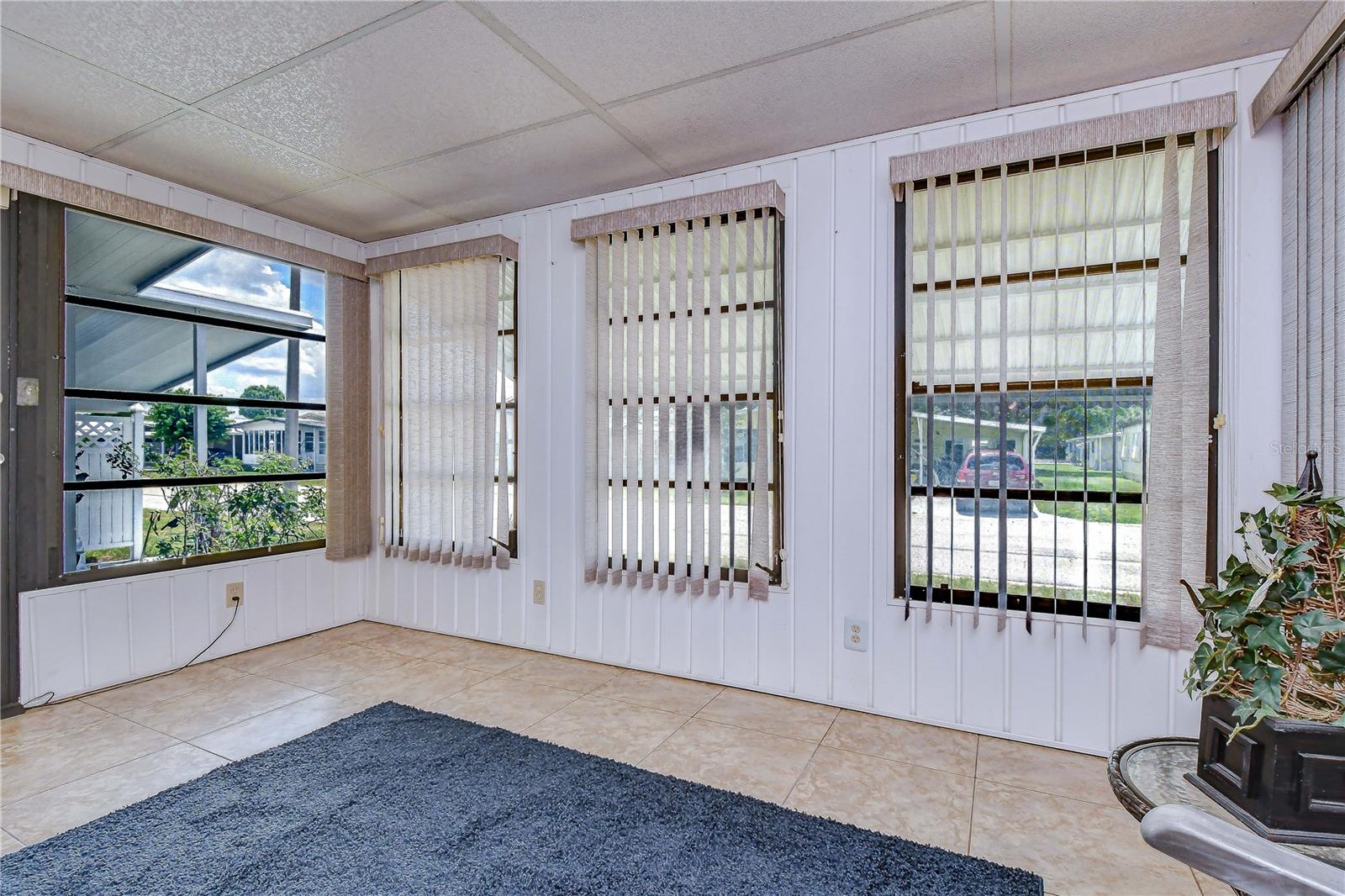COLONY HILLS COMMUNITY - Residential