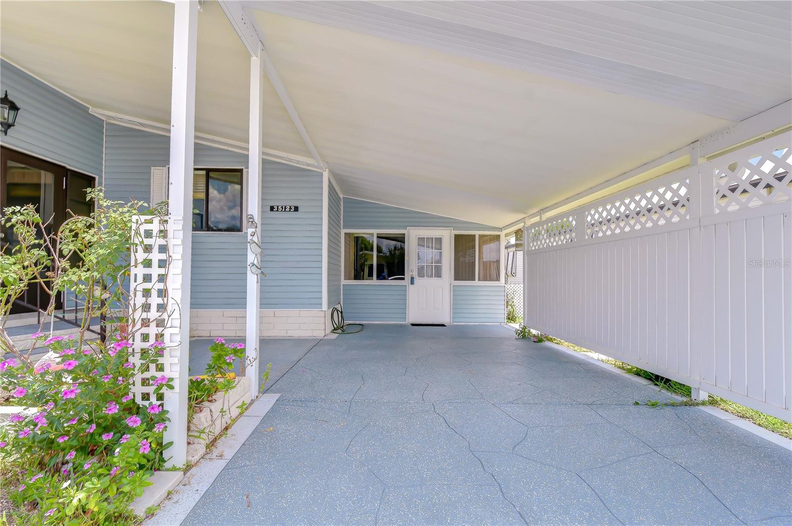COLONY HILLS COMMUNITY - Residential