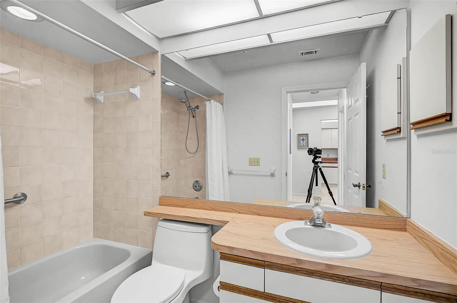 AVISTA OF PALM-AIRE - Residential