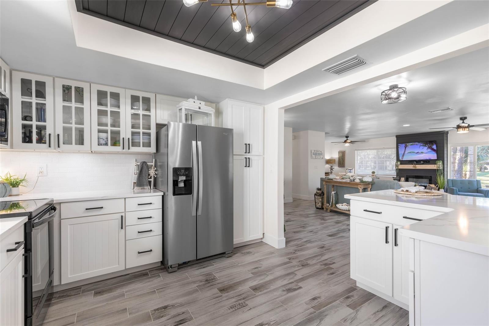 LAKE FOREST & LAKE FOREST NORTH - Residential