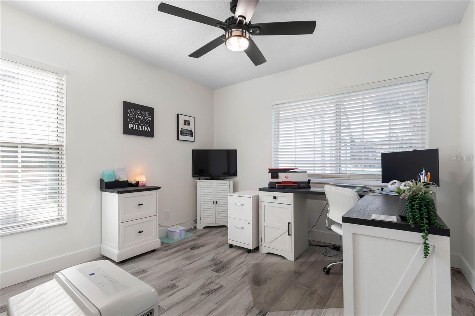 LAKE FOREST & LAKE FOREST NORTH - Residential