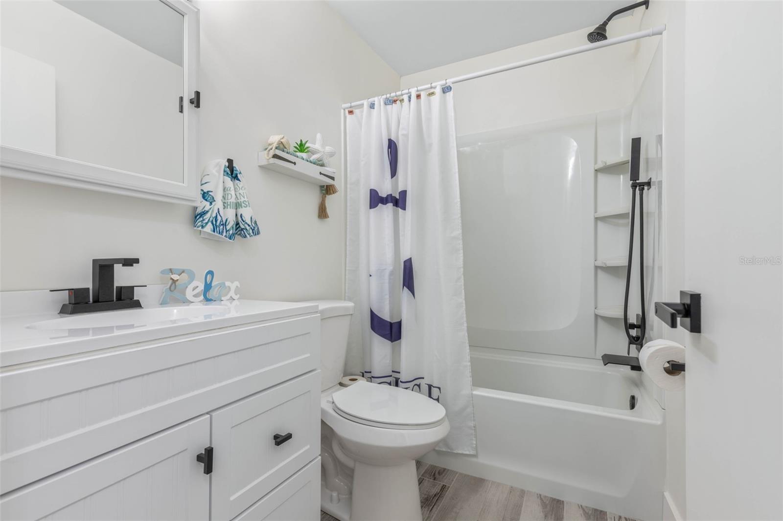 LAKE FOREST & LAKE FOREST NORTH - Residential