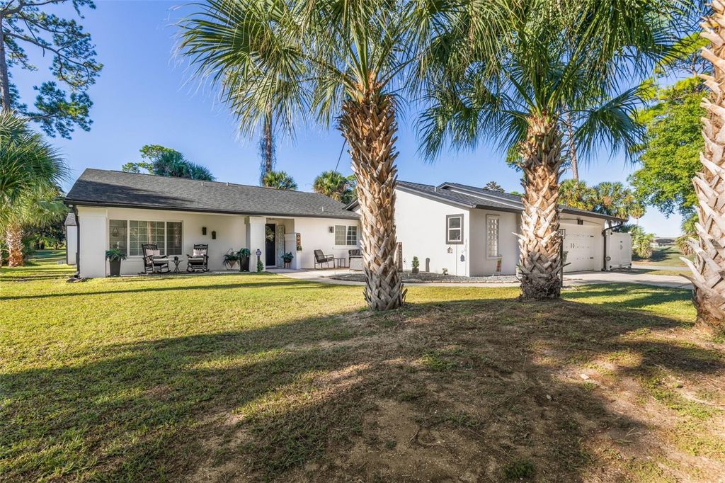 Photo of 1 Crompton Place, Palm Coast, FL 32137 (MLS # FC313650)