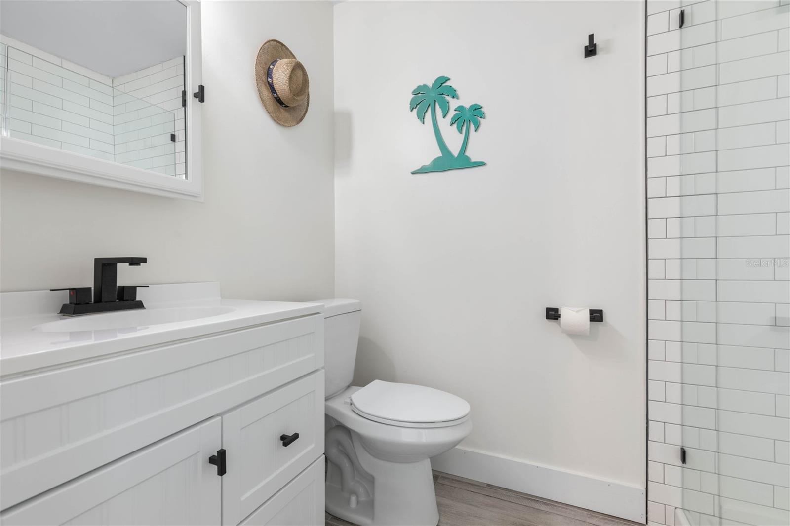 LAKE FOREST & LAKE FOREST NORTH - Residential