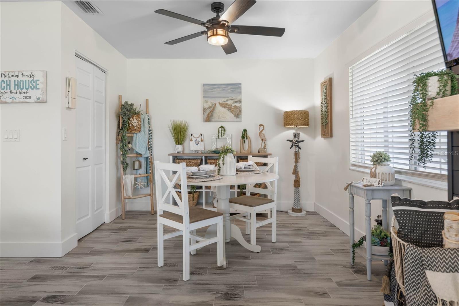 LAKE FOREST & LAKE FOREST NORTH - Residential