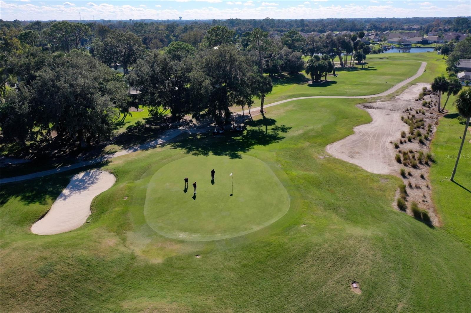 LAKE FOREST & LAKE FOREST NORTH - Residential