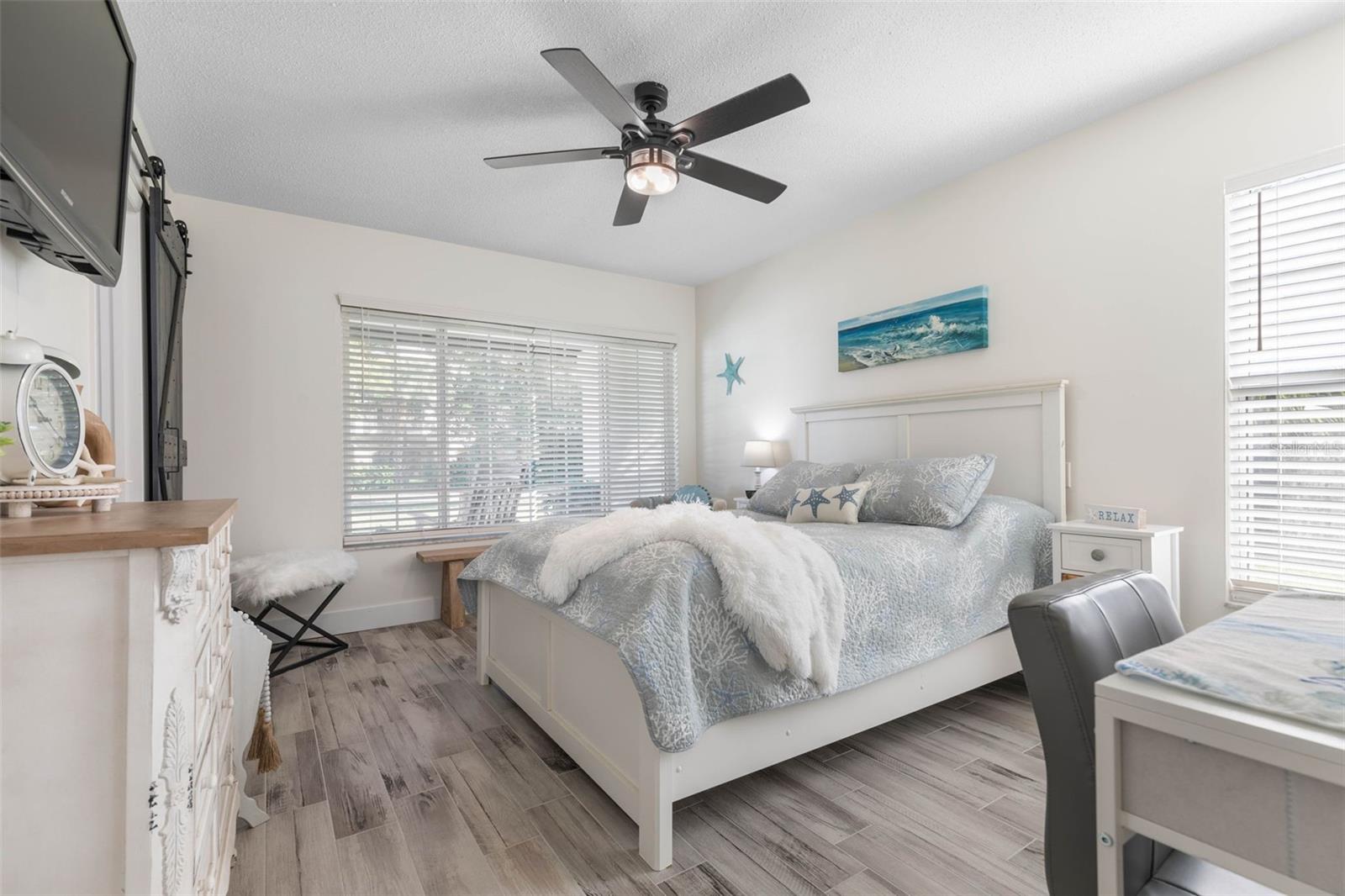 LAKE FOREST & LAKE FOREST NORTH - Residential