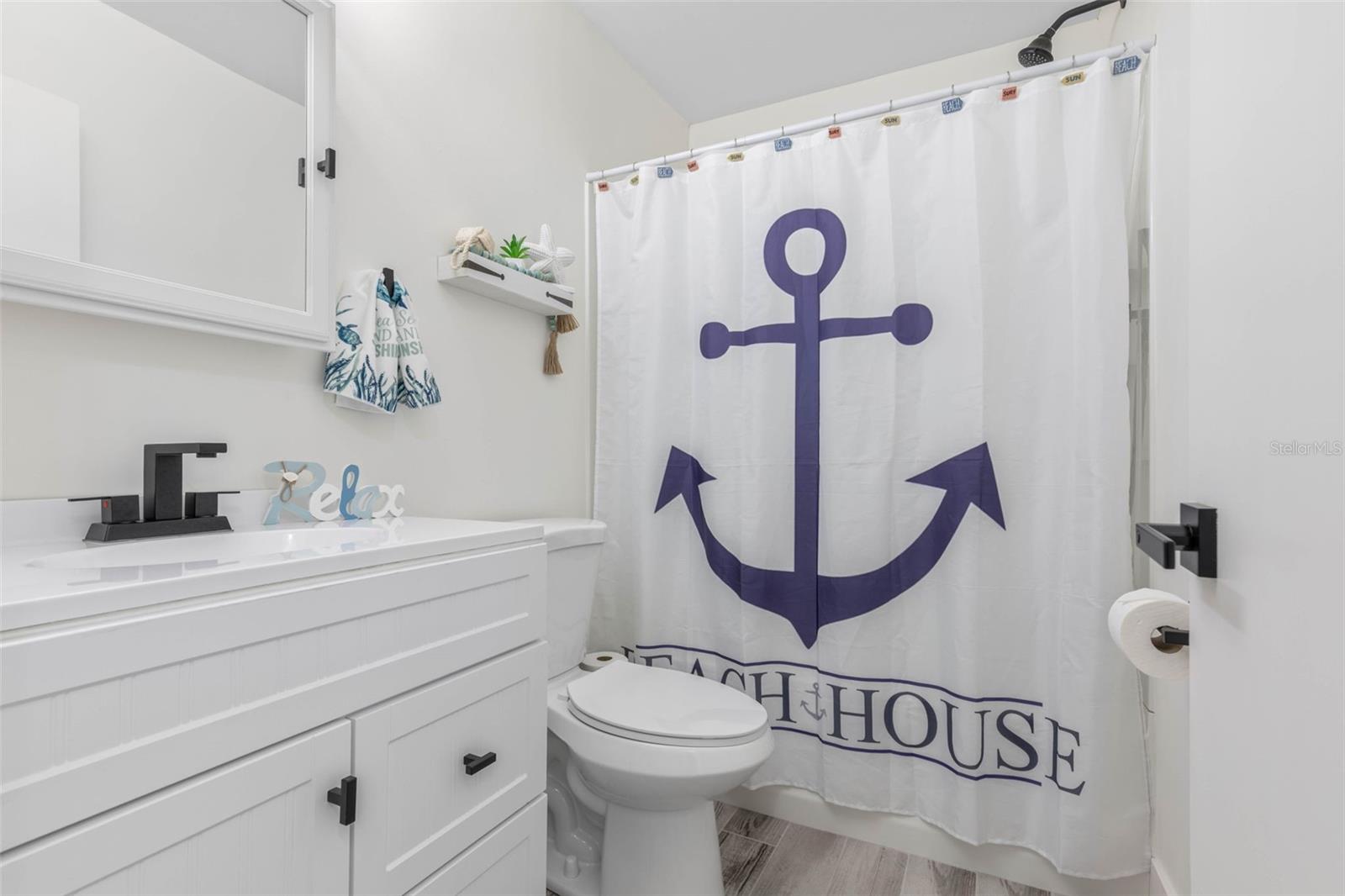 LAKE FOREST & LAKE FOREST NORTH - Residential