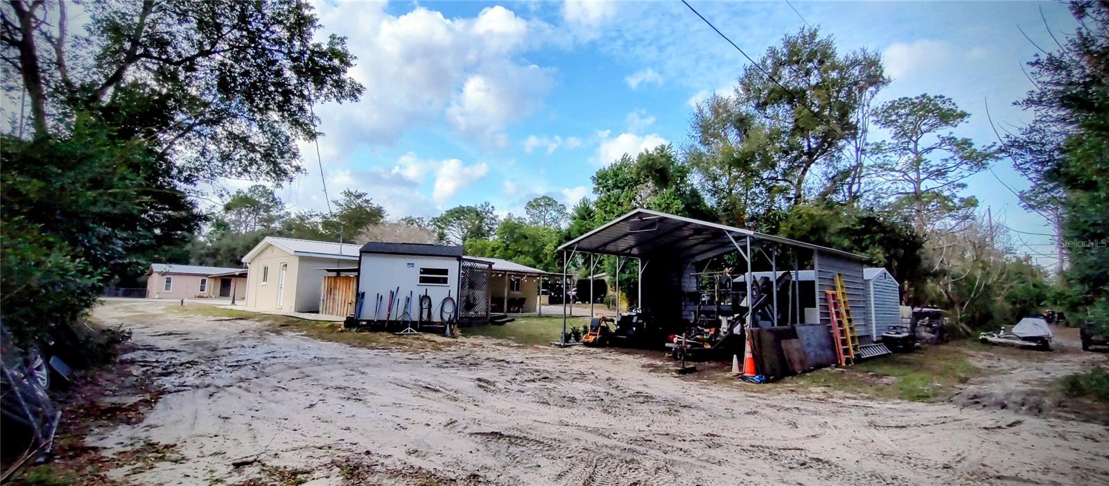 WILLISTON HLNDS - Residential