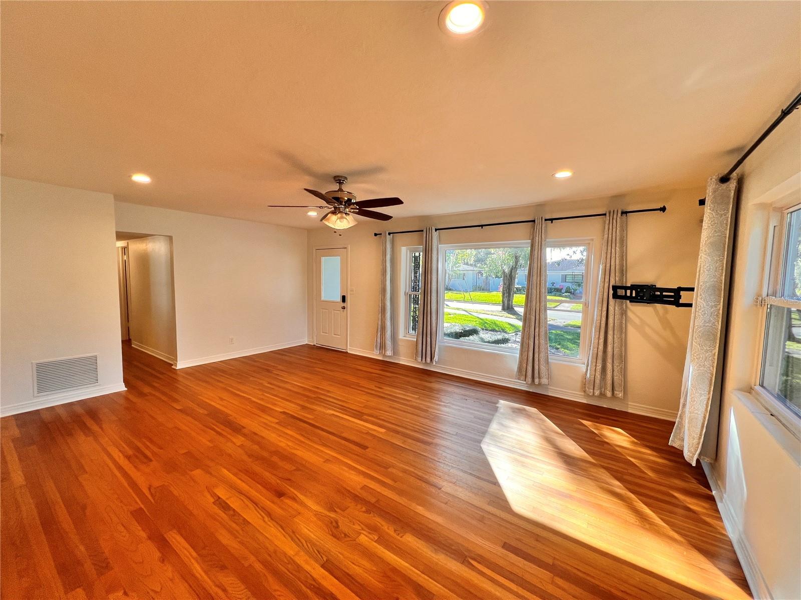 NORTH HAMPTON PARK - Residential Lease