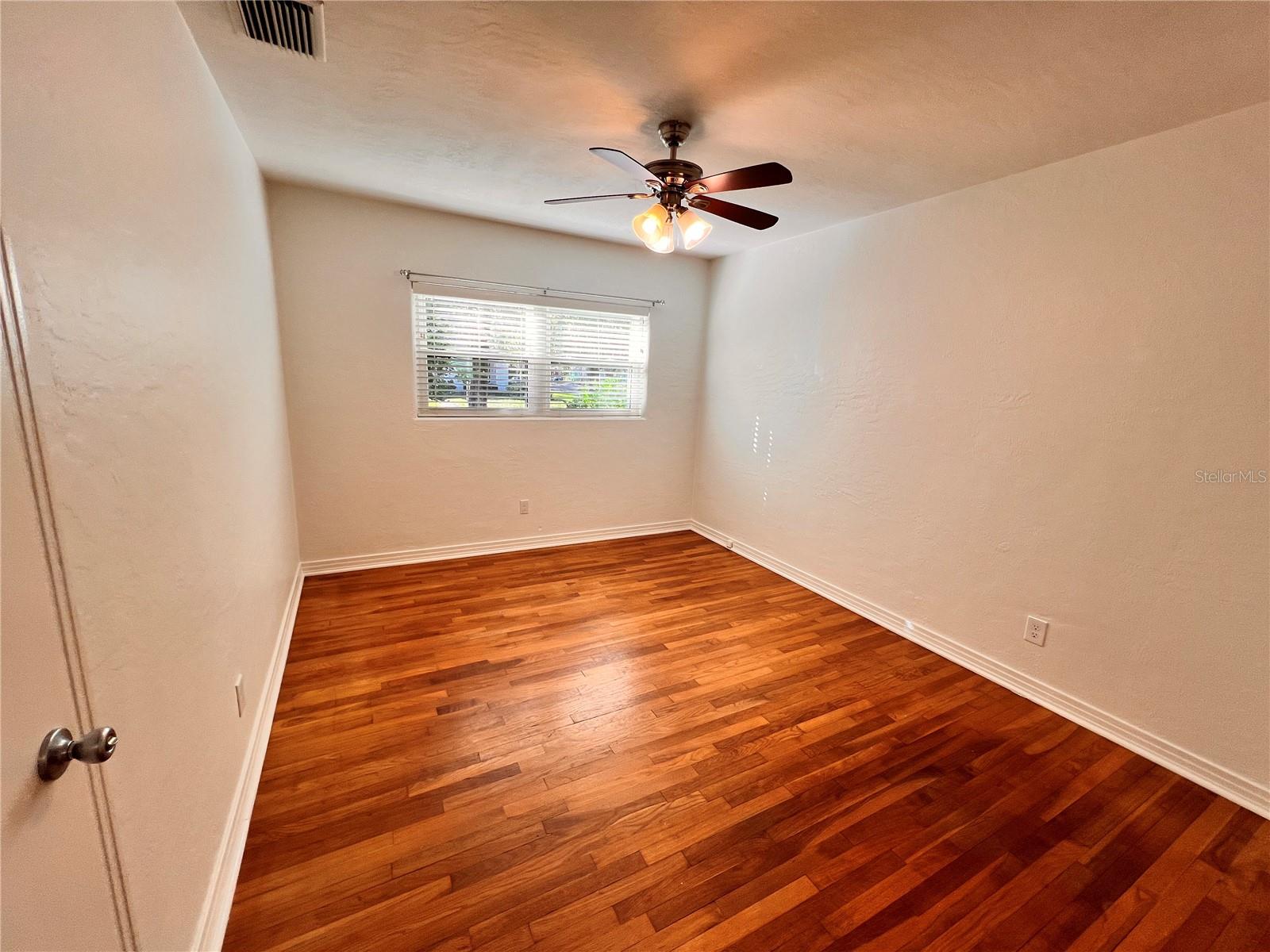 NORTH HAMPTON PARK - Residential Lease