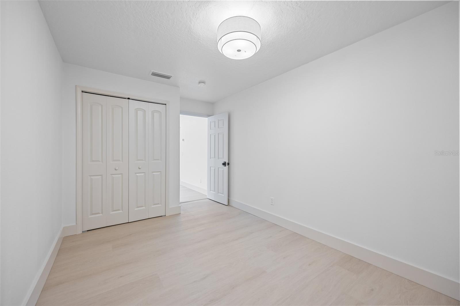 PORT MALABAR COUNTRY CLUB UNIT 02 - Residential