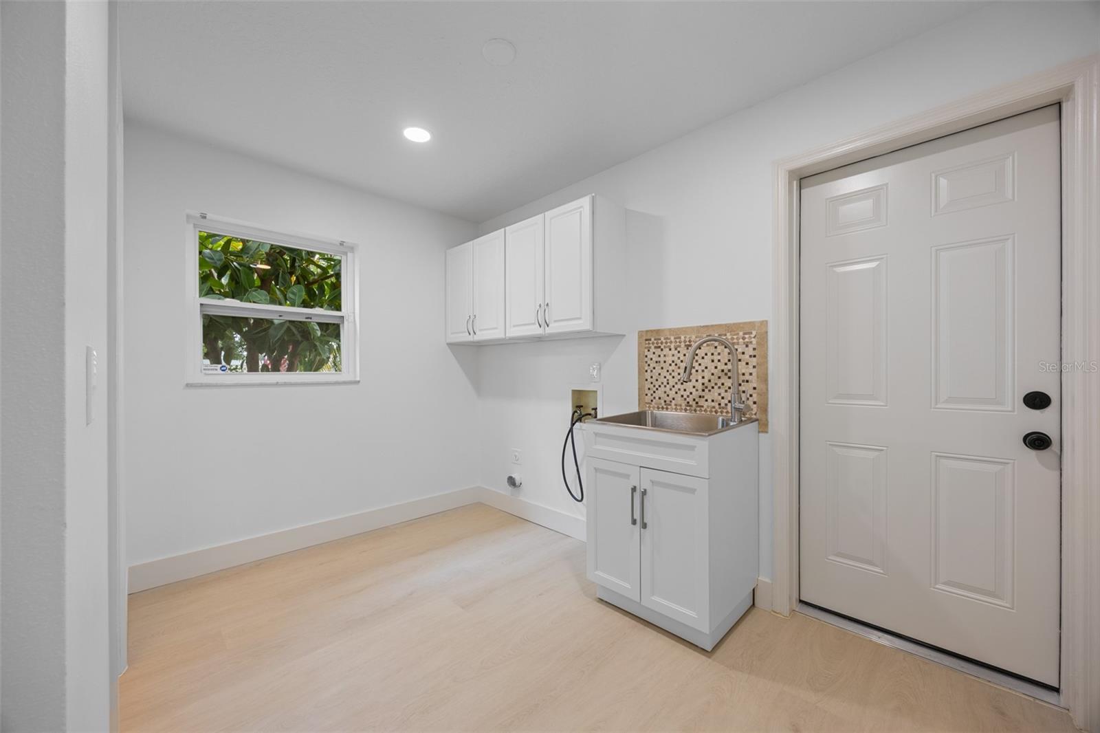 PORT MALABAR COUNTRY CLUB UNIT 02 - Residential