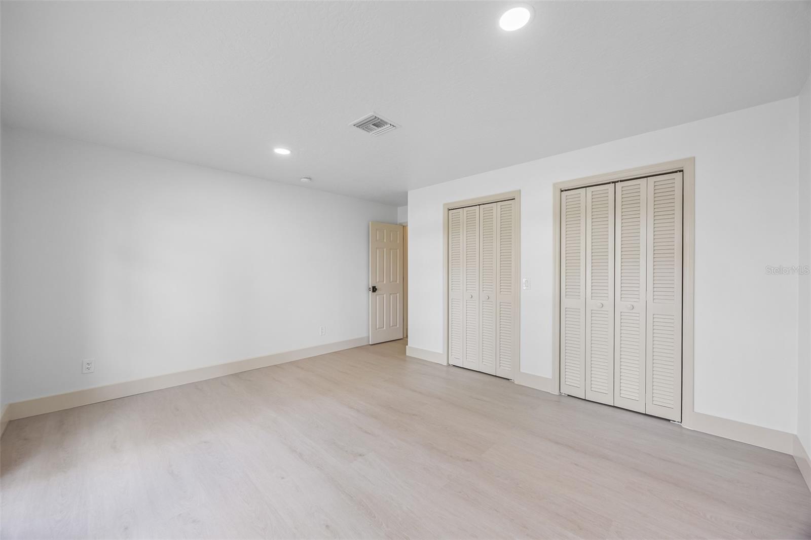 PORT MALABAR COUNTRY CLUB UNIT 02 - Residential