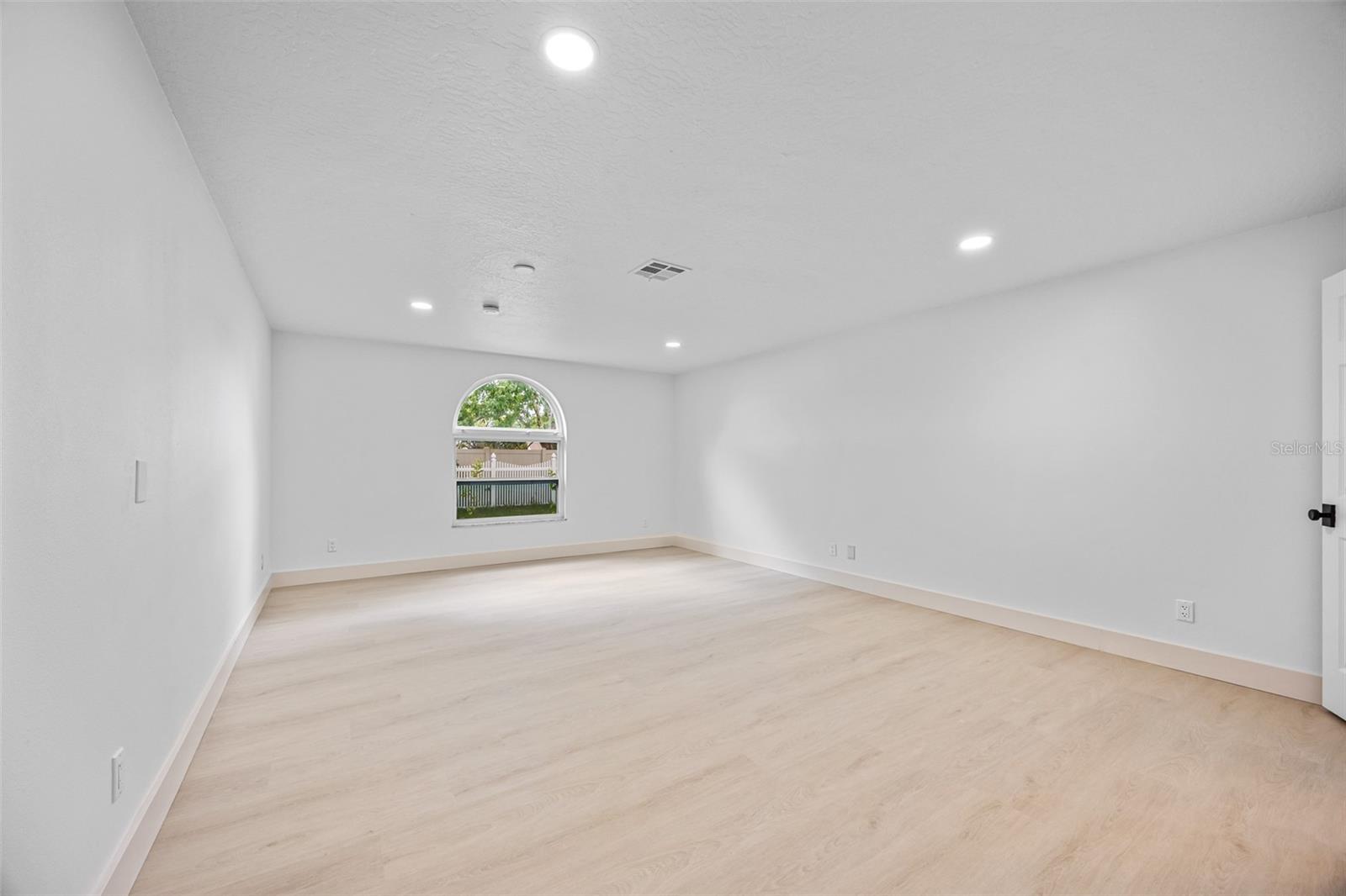 PORT MALABAR COUNTRY CLUB UNIT 02 - Residential