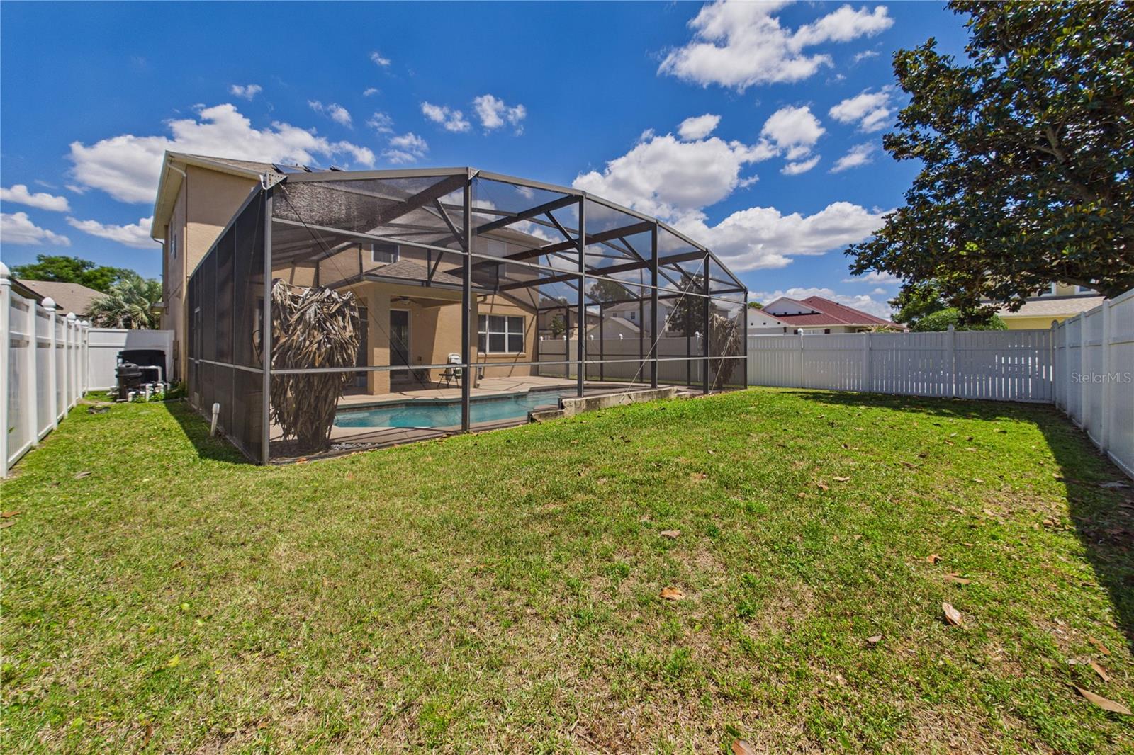 HERITAGE VILLAGE - Residential